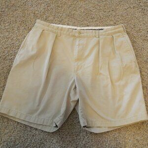 POLO RALPH LAUREN KHAKI MENS SHORTS SIZE 40